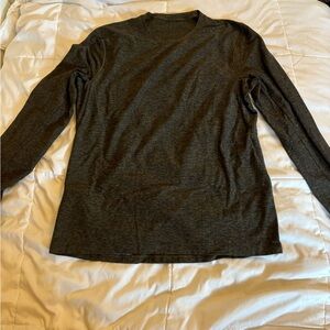 Men’s M greenish grey lululemon running shirt